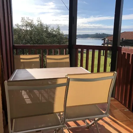 Joli T2 Vue Lac, Entierement Renove